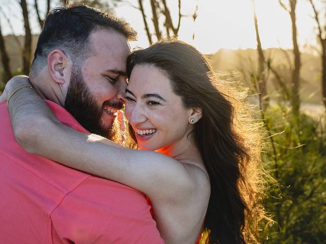 Casal de Ensaio Fotográfico Afetivo Pedido de Casamento no Bosque da praia em Guriri - ES | Débora e Christian