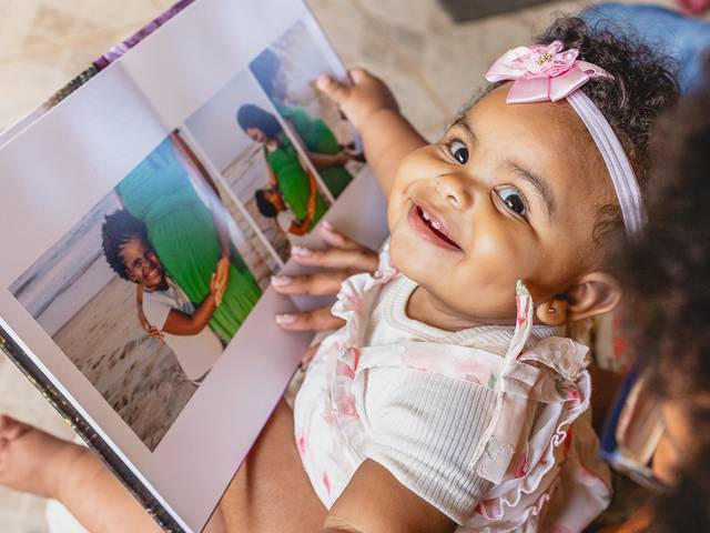 Acompanhamento de Bebê de Acompanhamento de Bebê - 8 meses | Ensaio Fotográfico Afetivo em São Mateus - ES | Livia