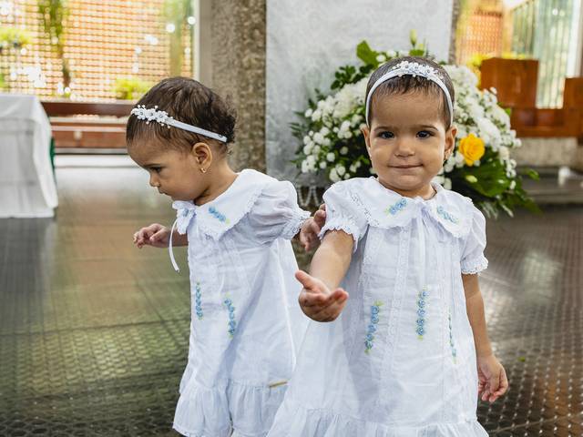 Batizados de Fotografia de Batizado na Igreja Catedral de São Mateus - ES | Nivia e Maria | Fotografia de Família