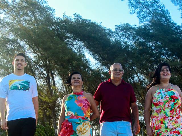 Família de Ensaio de Família - Adna