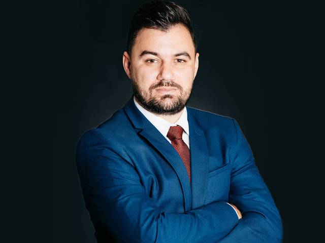 Advogados de DR. THIAGO MENDONÇA DE PAIVA