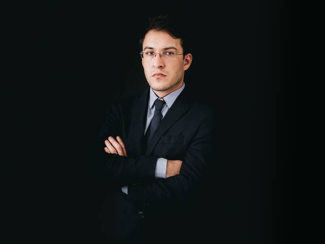 Advogados de  DR. VERONEZ ACIDINO CANSI BUENO