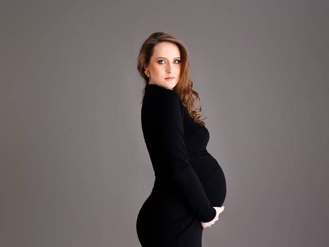 Gestante de Daphynne à Espera do Alvin