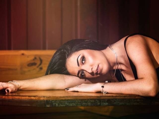 Feminino de Thais Farrapo