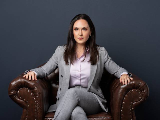 CORPORATIVO de Retrato Corporativo Advogada Internacional Amina Guerra