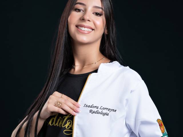 FORMATURA de Ensaio de Formandos em Estúdio - Técnico em Radiologia - Izadora Lorrayne