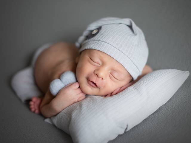 Ensaio Newborn de Ensaio Newborn do Benjamin