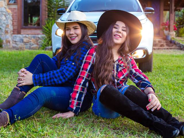15 ANOS de Ensaio 15 anos das irmãs Leandra e Lívia