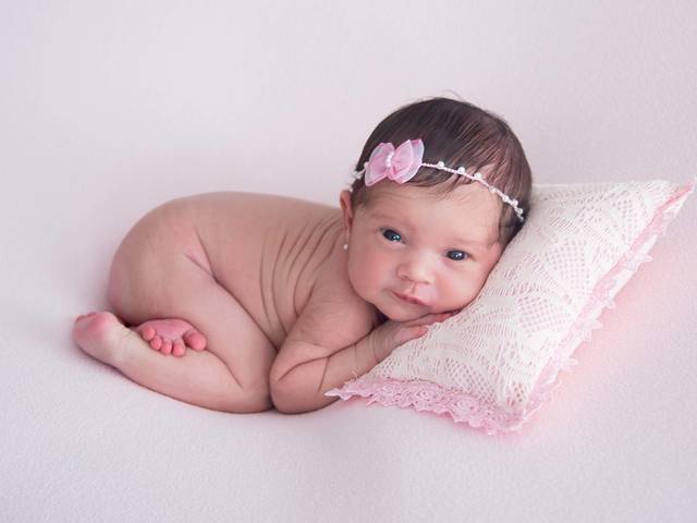 Newborn de Júlia, 9 dias