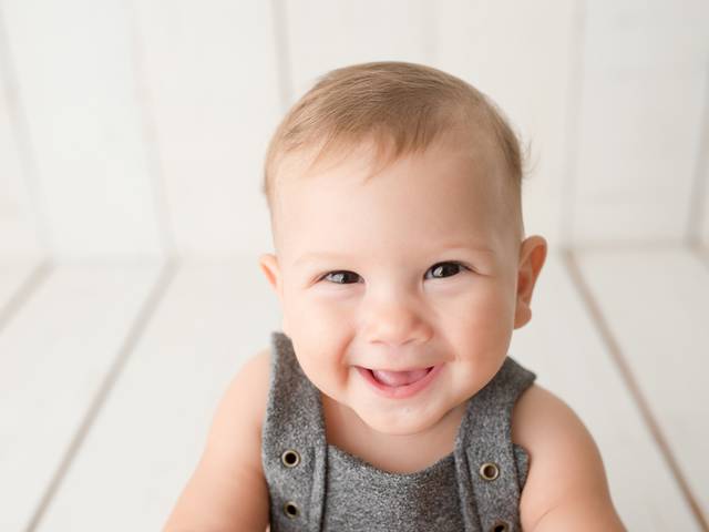 Infantil de Maurício, 9 meses.