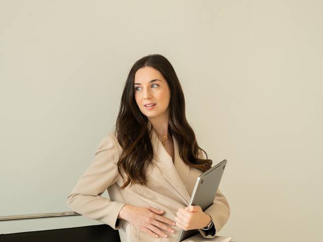 Retrato femenino  de Sara