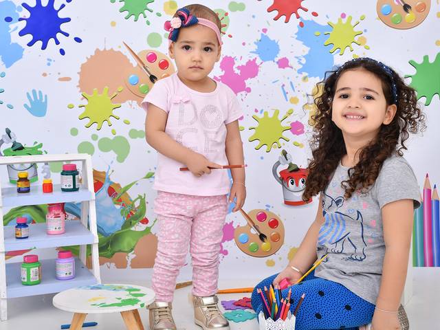 Estúdio de Valentina e Isabela