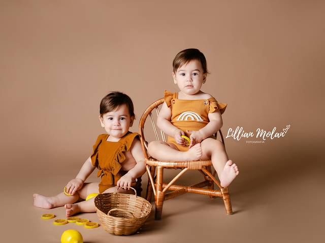 Bebês de Elisa e Cecília - 1 ano e 3 meses 