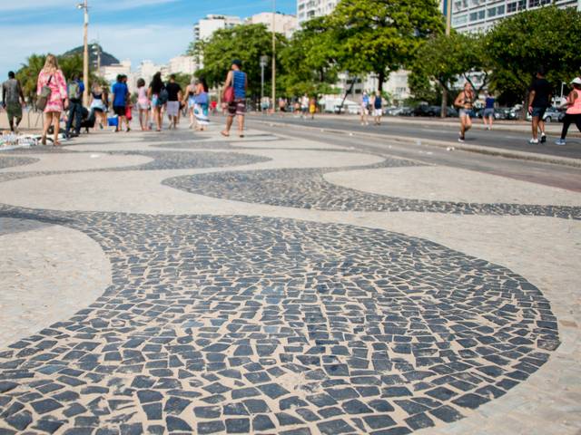 Um toque no seu olhar de Copacabana