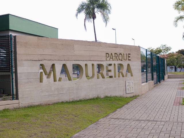 Um toque no seu olhar de Parque Madureira