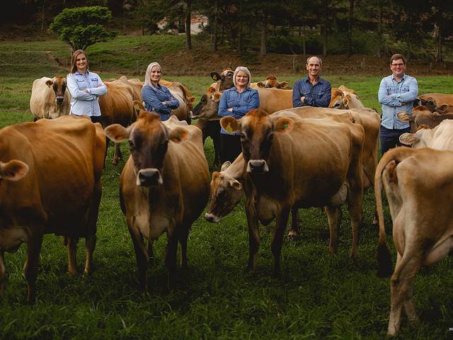Famílias de Ivo, Valdete, Natália, Luiz Henrique e Nikoli