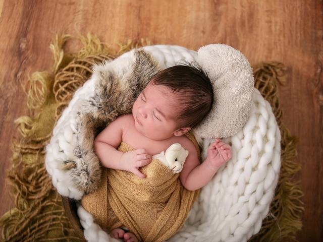 Newborn de Sessão Newborn - BRENNER JUNIOR