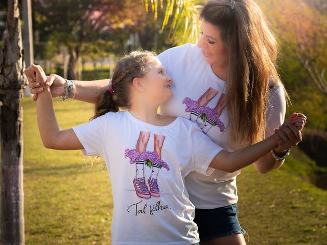 Familia de FABIANA & VALENTINA TAL MÃE TAL FILHA