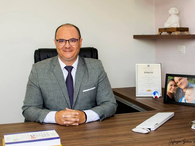 PERFIL PROFISSIONAL de DR. ANDRÉ RINALDI