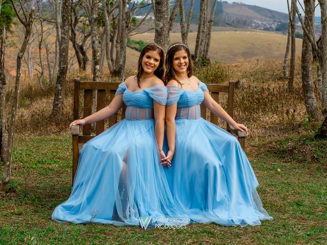 15 anos de LAVÍNIA E SOPHIA