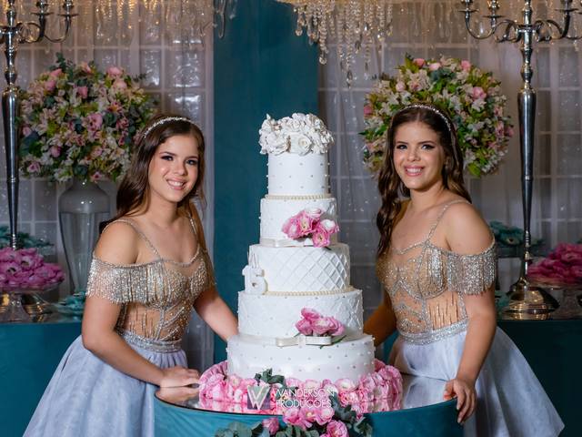 15 anos de LAVÍNIA E SOPHIA 