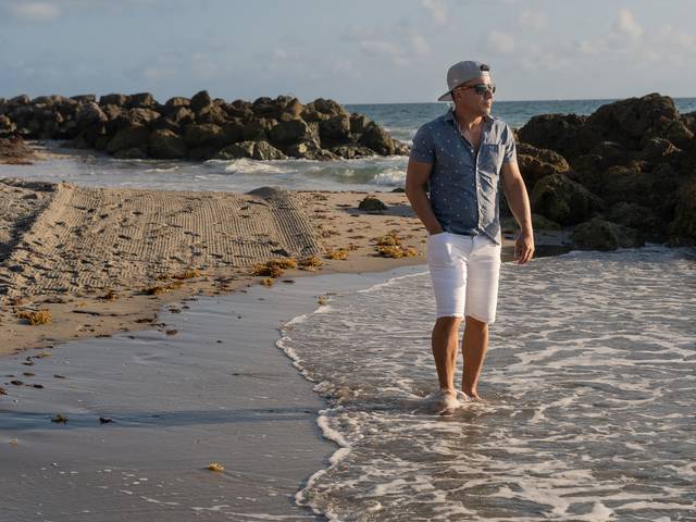 ensaio masculino de Ensaio Masculino na Flórida - nascer do sol Deerfild Beach