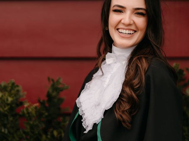 Formatura de Formatura | Ensaio de Toga | Gabriela Brandão