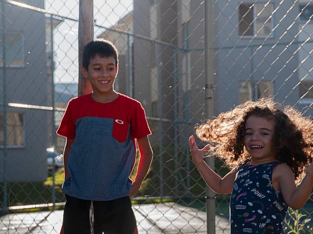 Infantil de Brincadeira de Criança com Júlia e felipe