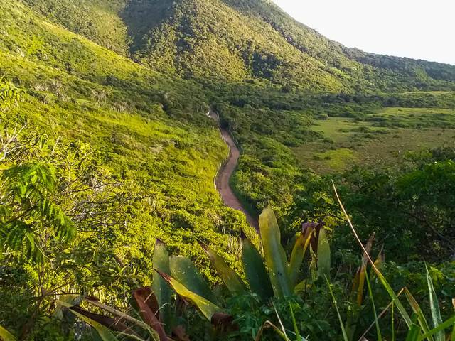 Trilha de Trilha na Serra das Emerências - Búzios-RJ