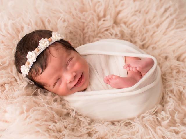 NEWBORN de Newborn Sophia