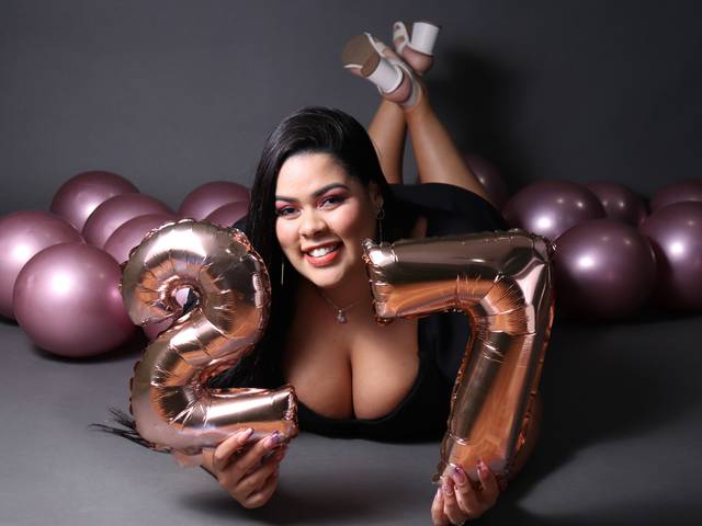 Estúdio de Vanessa 27 anos