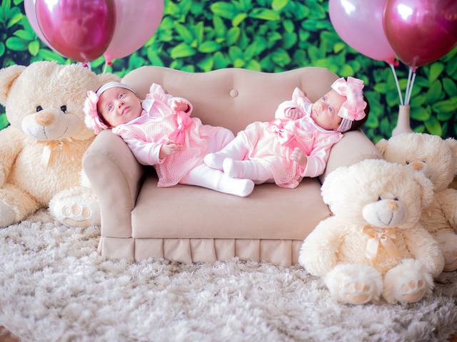 Acompanhamento Mensal de Heloísa & Helena - 2 meses