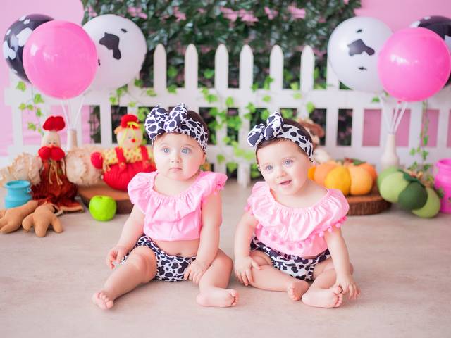 Acompanhamento Mensal de Helena & Heloísa - 10 meses