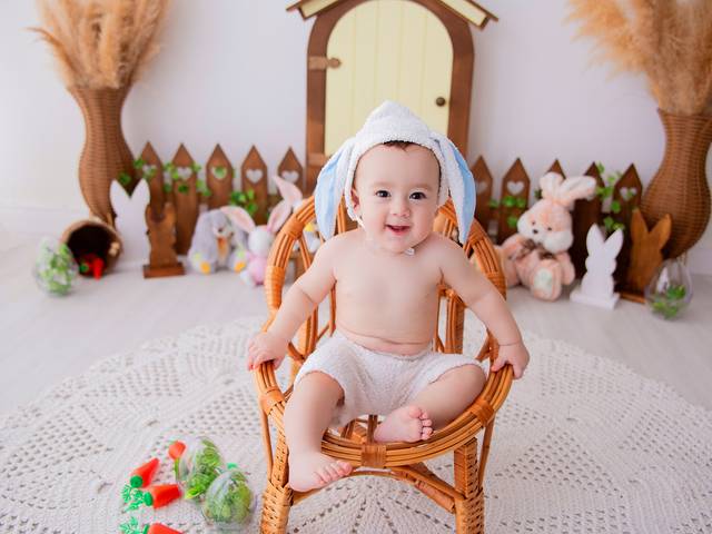 Páscoa 2024 de Lucca - 8 meses