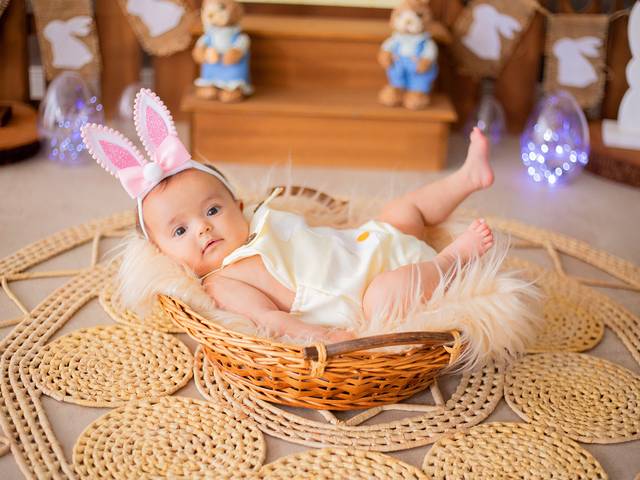 Páscoa 2025 de Helena - 3 meses