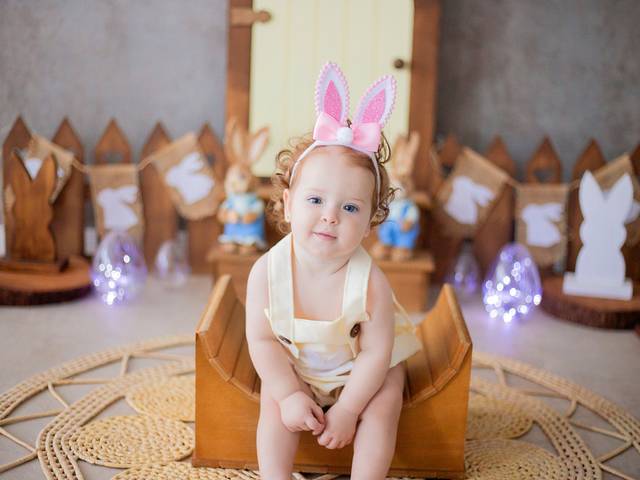 Páscoa 2025 de Tainá - 9 meses