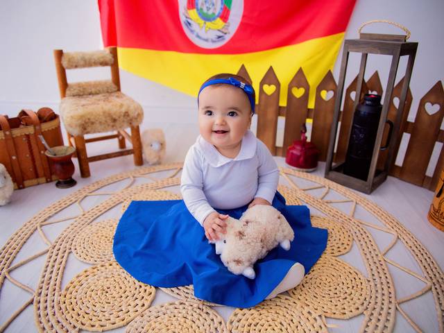 Acompanhamento Mensal de Helena - 8 meses