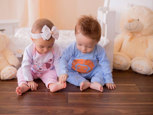 Acompanhamento Mensal de Milena & Enzo - 9 meses