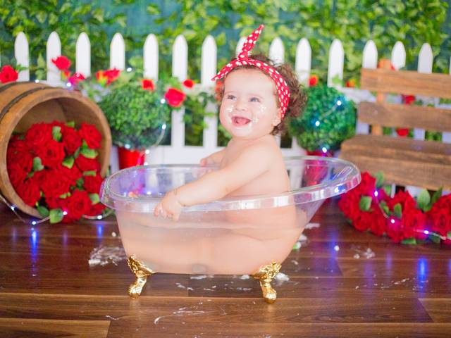 Smash The Cake de Lívia