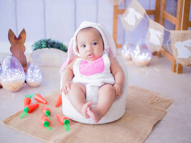 Páscoa 2022 de Maria Alice - 4 meses