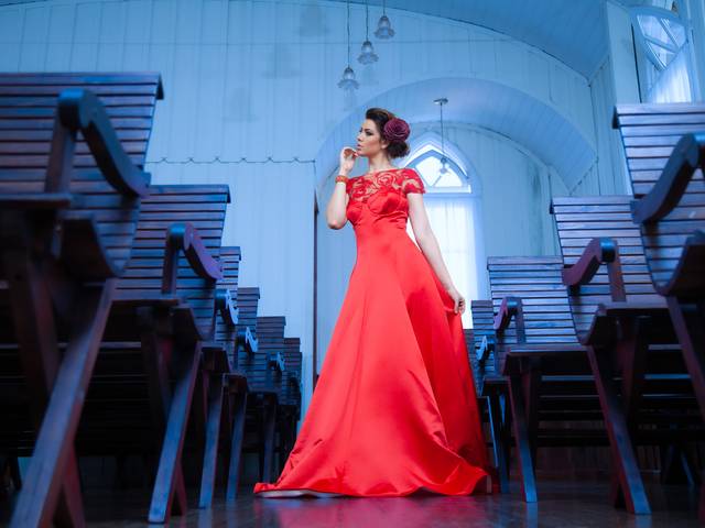 Publicidade e produtos de Vestidos Cheia de Graça