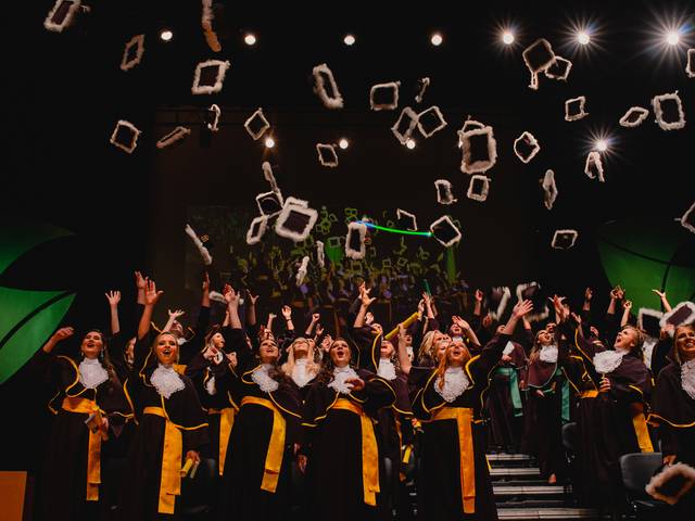 Formaturas de Jaki | Farmácia