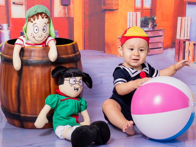 ACOMPANHAMENTO de SESSÃO DA TURMA DO CHAVES - MIGUEL - 8 MESES