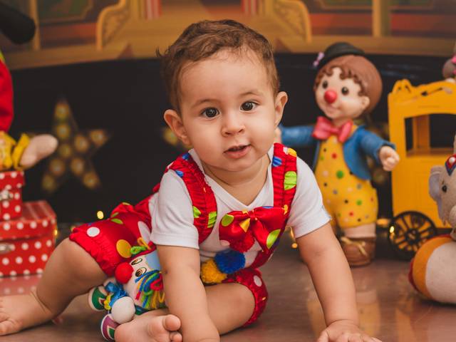 ACOMPANHAMENTO de SESSÃO DO CIRCO - MIGUEL - 11 MESES