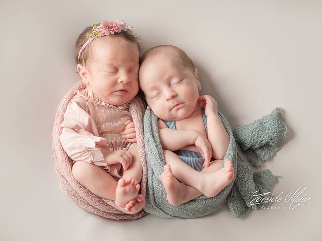 Newborn de Newborn Gêmeos