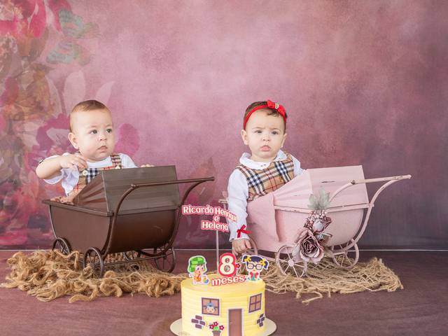 Crianças de 8M Helena & Ricardo Henrique