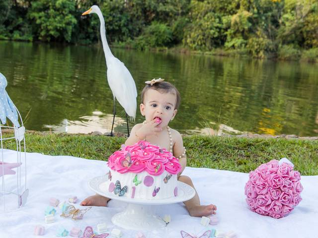 Crianças de Smash The cake Beatriz