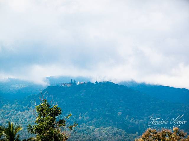 Viagens de O templo sagrado de What Phratat Doi Suthep