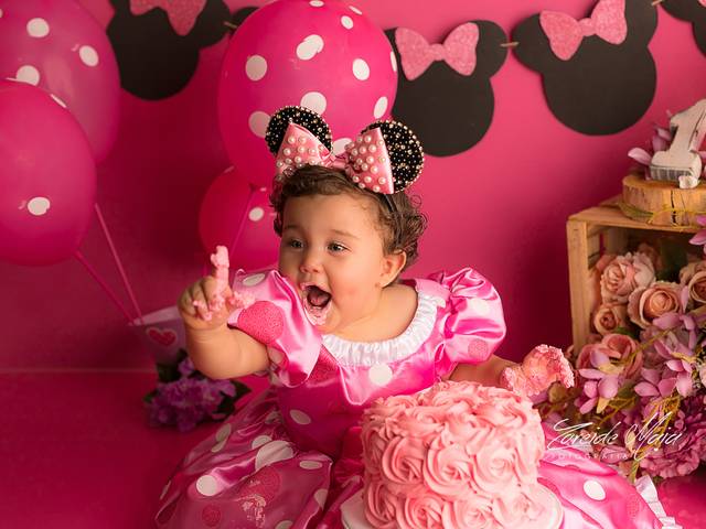 Crianças de Smach The Cake Lara