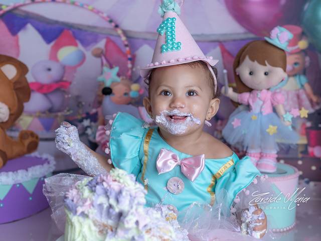 Crianças de Smach The Cake Maria Antônia